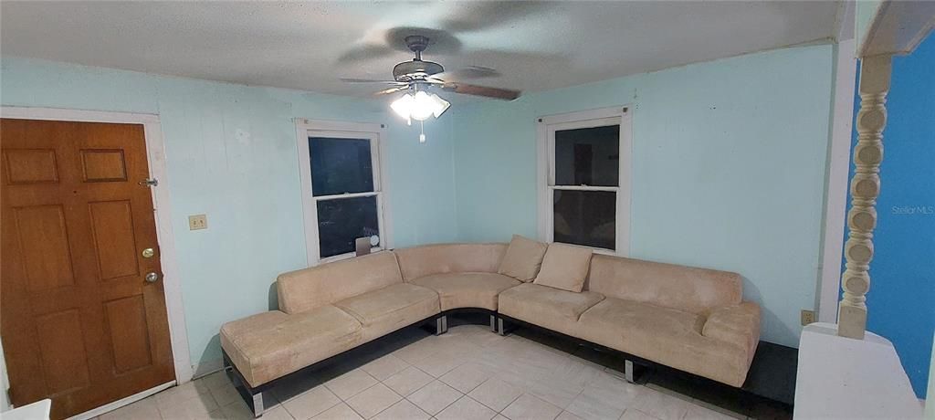 En Venta: $169,000 (2 camas, 1 baños, 882 Pies cuadrados)