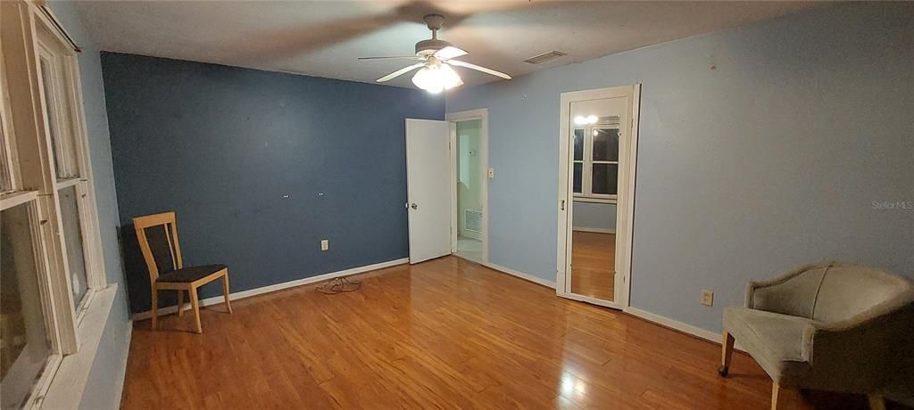 En Venta: $169,000 (2 camas, 1 baños, 882 Pies cuadrados)