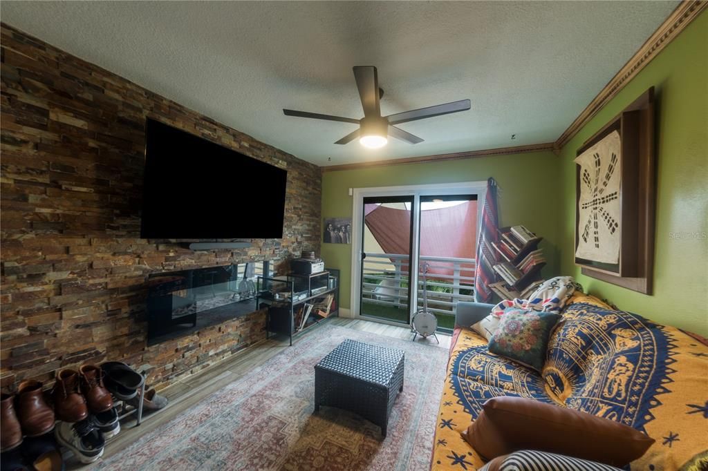 En Venta: $1,950,000 (3 camas, 3 baños, 1210 Pies cuadrados)