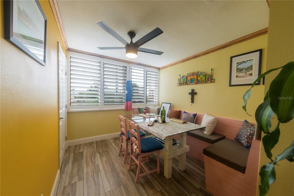 En Venta: $1,950,000 (3 camas, 3 baños, 1210 Pies cuadrados)