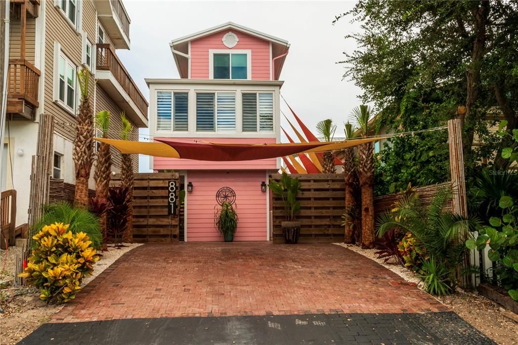 En Venta: $1,950,000 (3 camas, 3 baños, 1210 Pies cuadrados)