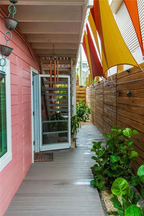 En Venta: $1,950,000 (3 camas, 3 baños, 1210 Pies cuadrados)