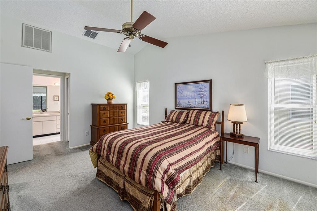 Active With Contract: $475,000 (4 beds, 3 baths, 1916 Square Feet)