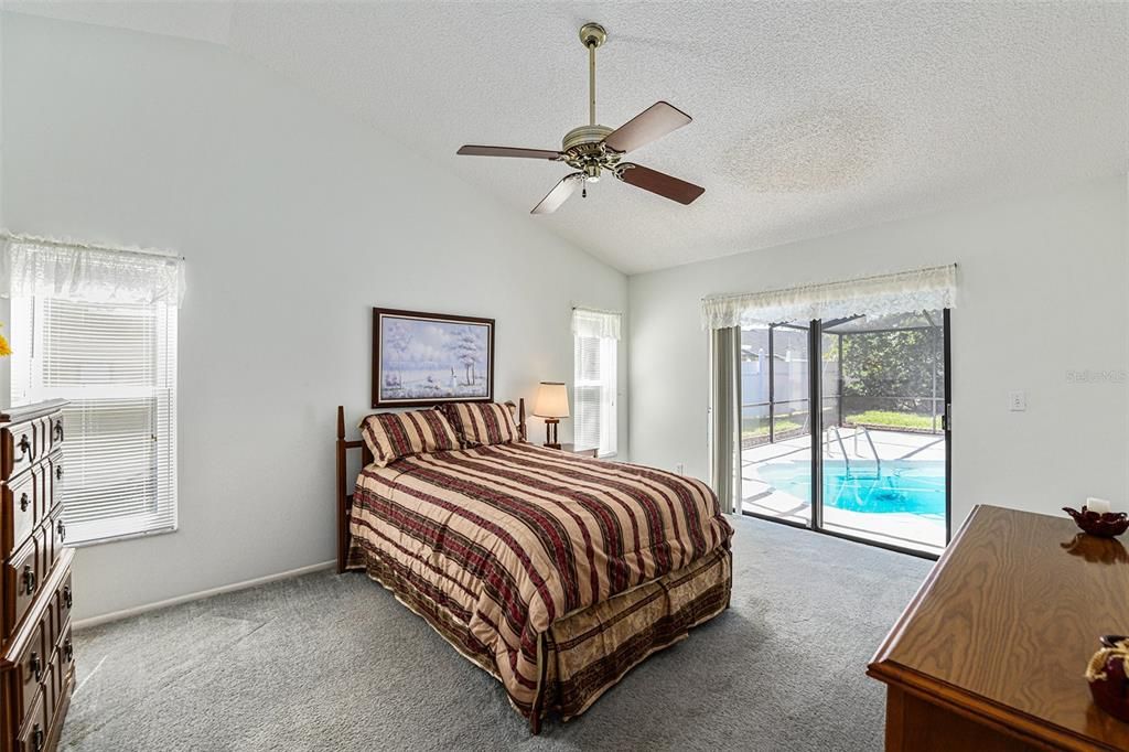 Active With Contract: $475,000 (4 beds, 3 baths, 1916 Square Feet)