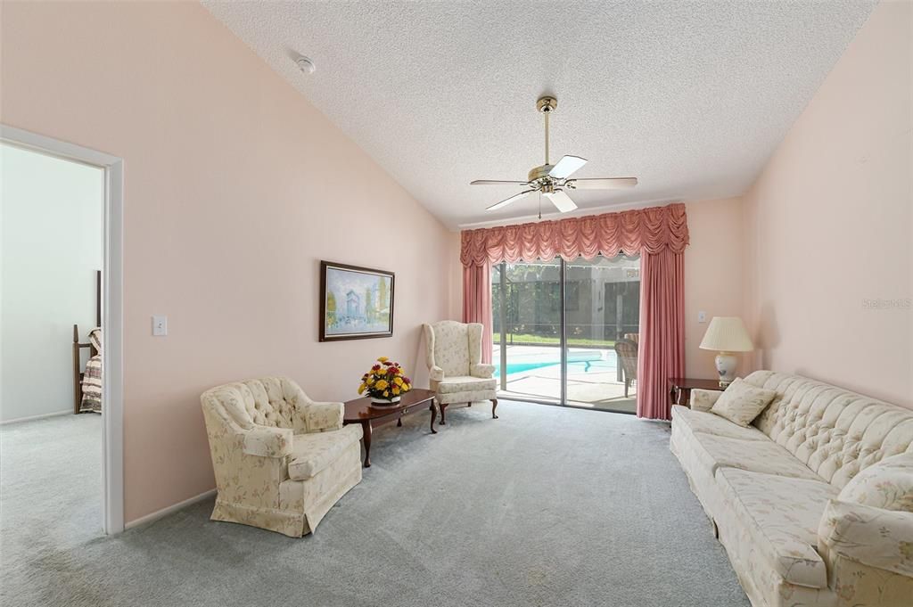 Active With Contract: $475,000 (4 beds, 3 baths, 1916 Square Feet)