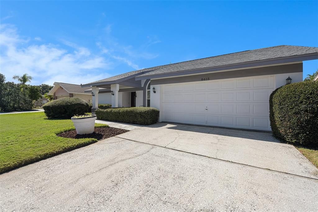 Active With Contract: $475,000 (4 beds, 3 baths, 1916 Square Feet)