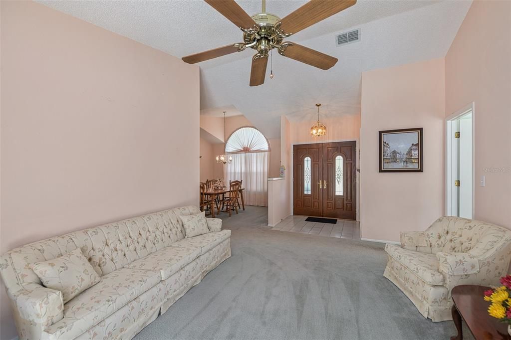 Active With Contract: $475,000 (4 beds, 3 baths, 1916 Square Feet)