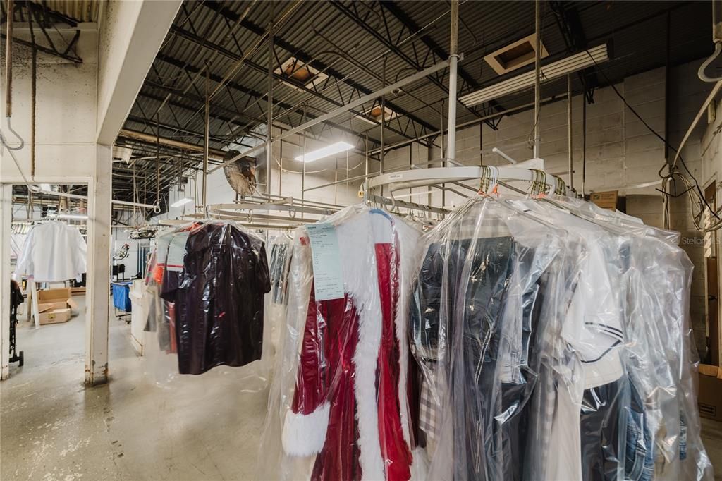 待售: $199,900 (0 贝兹, 0 浴室, 2200 平方英尺)