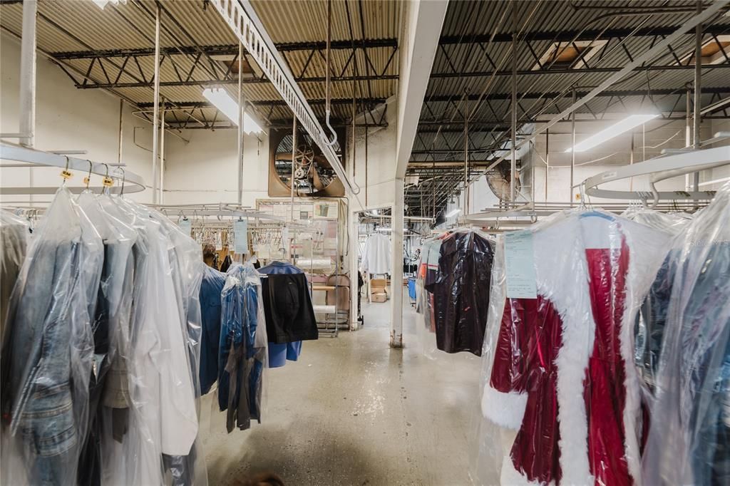 待售: $199,900 (0 贝兹, 0 浴室, 2200 平方英尺)