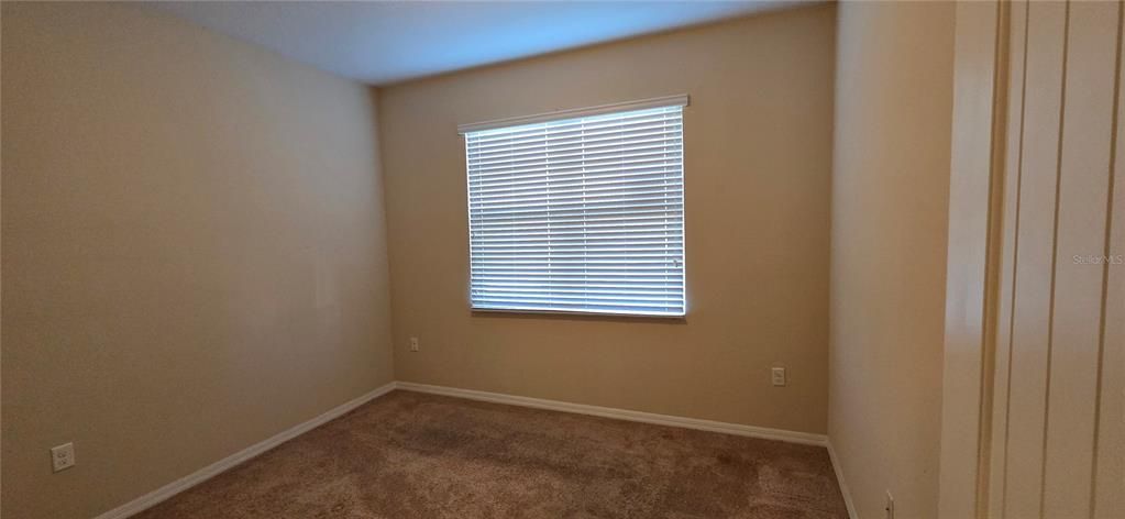 Active With Contract: $247,500 (3 beds, 2 baths, 1662 Square Feet)