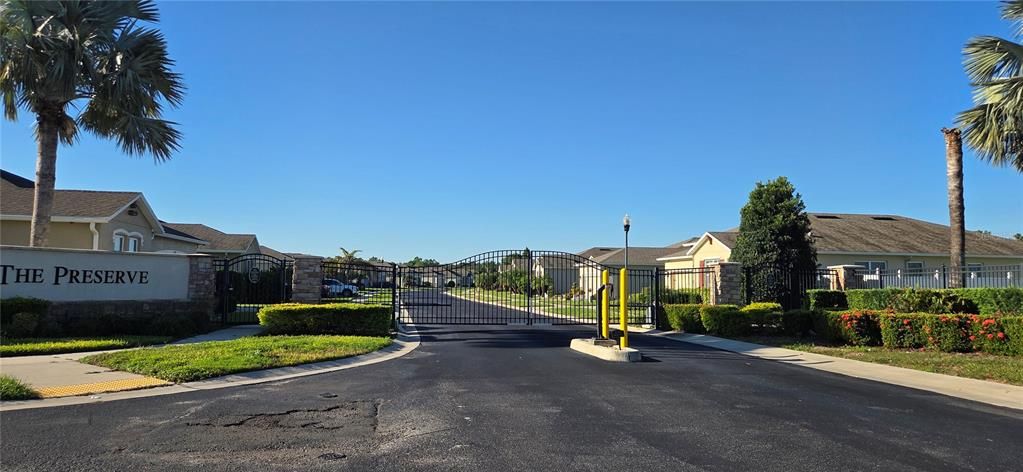 Active With Contract: $247,500 (3 beds, 2 baths, 1662 Square Feet)