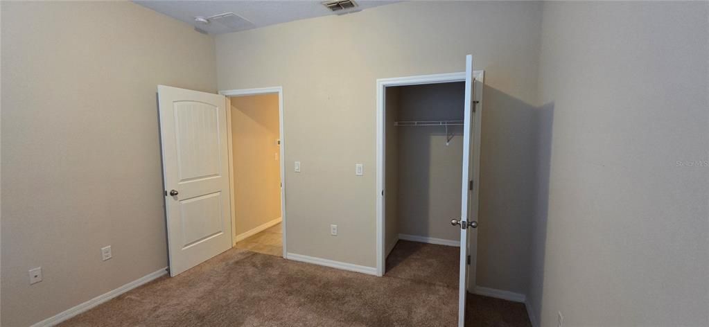 Active With Contract: $247,500 (3 beds, 2 baths, 1662 Square Feet)