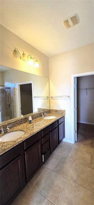 Active With Contract: $247,500 (3 beds, 2 baths, 1662 Square Feet)