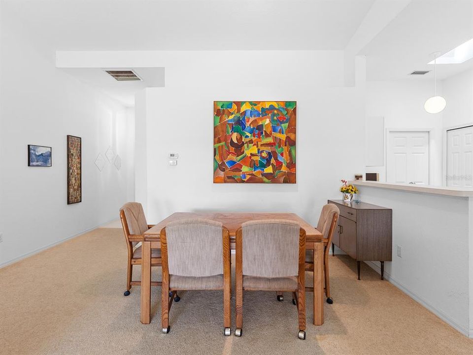 En Venta: $199,000 (2 camas, 2 baños, 1042 Pies cuadrados)