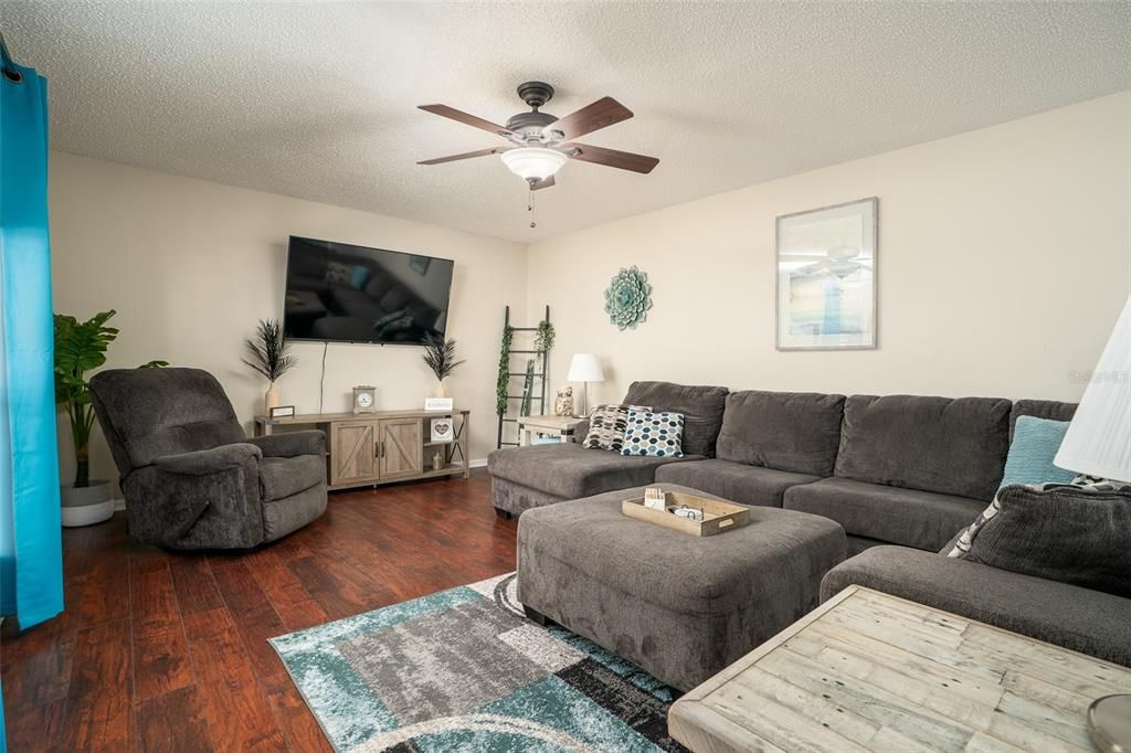 For Sale: $474,000 (4 beds, 2 baths, 2760 Square Feet)