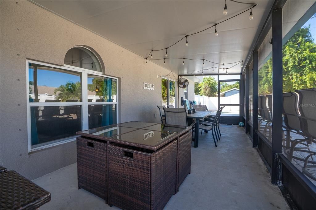 For Sale: $474,000 (4 beds, 2 baths, 2760 Square Feet)