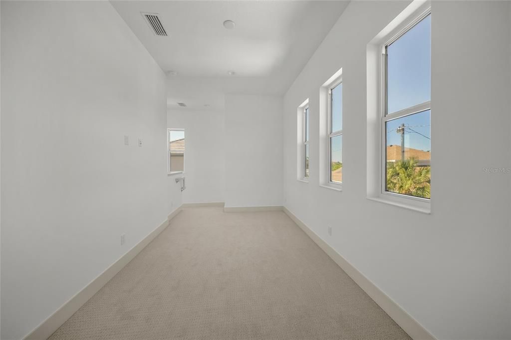 For Sale: $2,150,000 (4 beds, 4 baths, 2799 Square Feet)