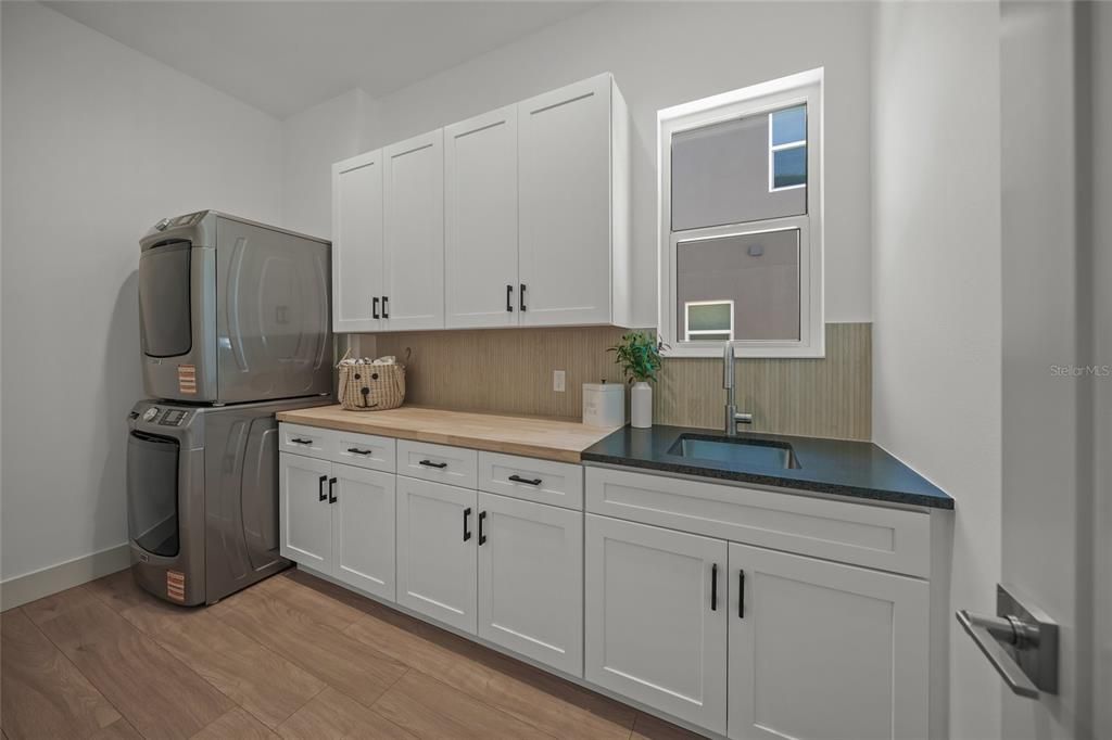 For Sale: $2,150,000 (4 beds, 4 baths, 2799 Square Feet)