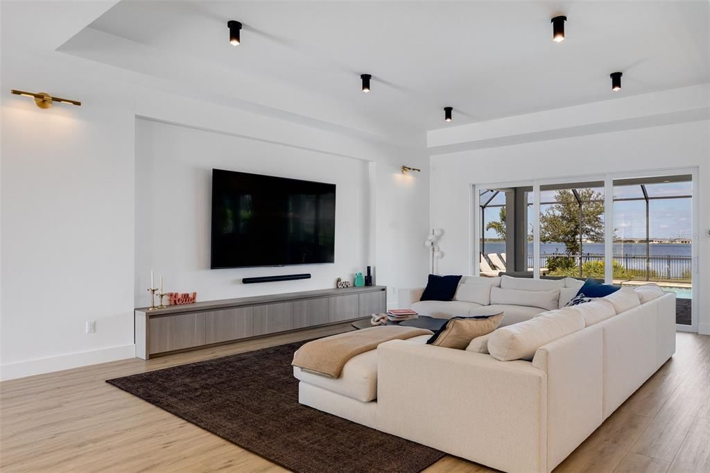 На продажу: $1,995,000 (3 спален, 3 ванн, 2782 Квадратных фут)