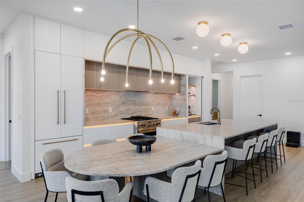 На продажу: $1,995,000 (3 спален, 3 ванн, 2782 Квадратных фут)