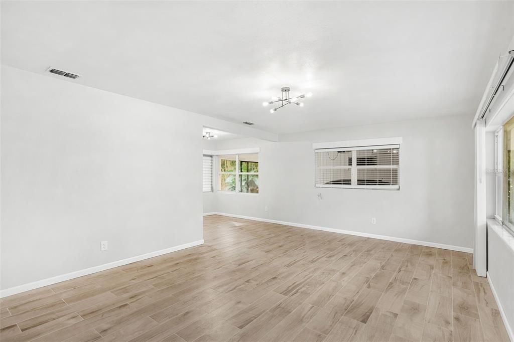 En Venta: $425,000 (3 camas, 2 baños, 1721 Pies cuadrados)