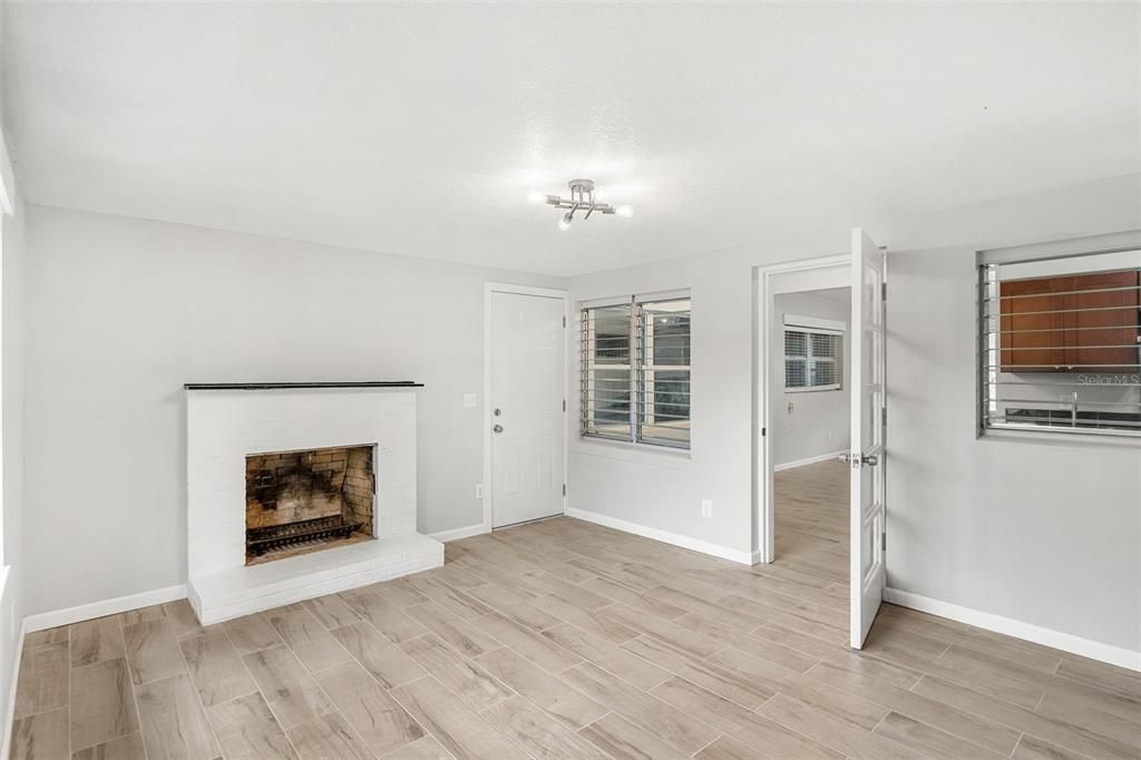 En Venta: $425,000 (3 camas, 2 baños, 1721 Pies cuadrados)