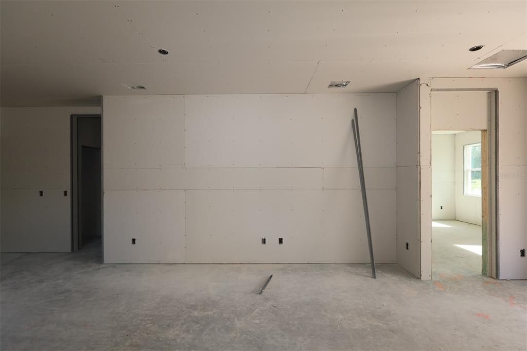 На продажу: $489,990 (4 спален, 2 ванн, 2092 Квадратных фут)