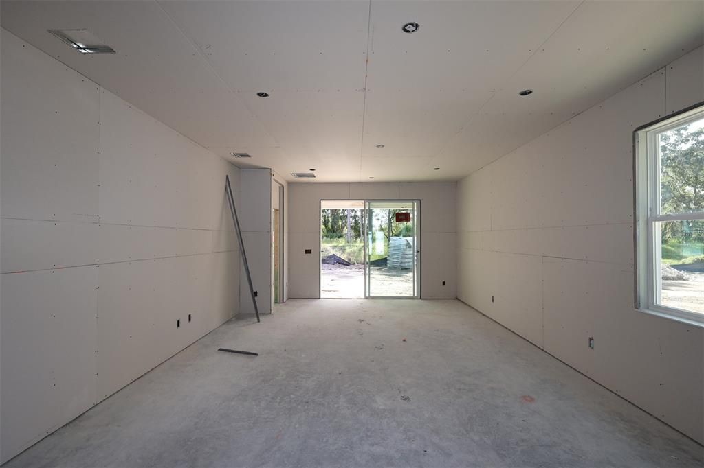 На продажу: $489,990 (4 спален, 2 ванн, 2092 Квадратных фут)