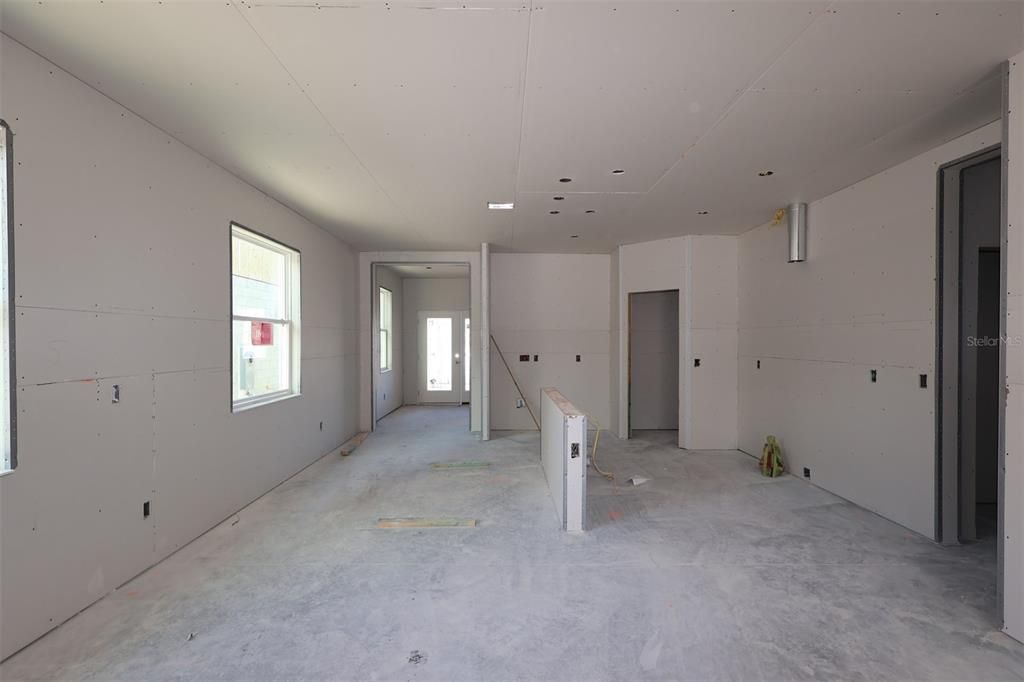 На продажу: $489,990 (4 спален, 2 ванн, 2092 Квадратных фут)