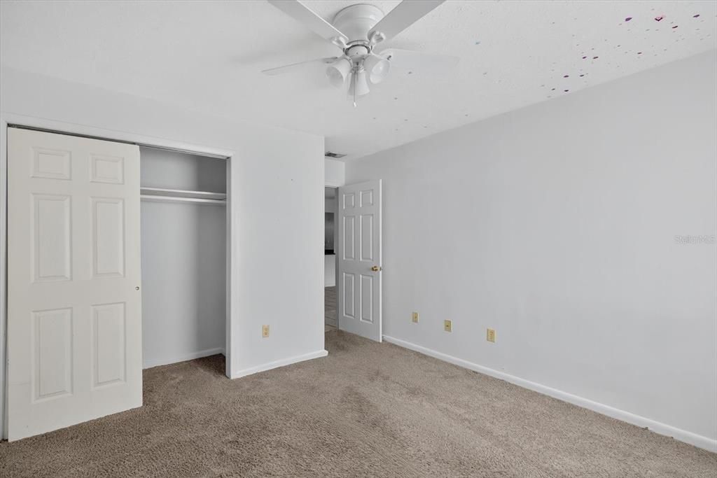 待售: $165,000 (2 贝兹, 1 浴室, 794 平方英尺)