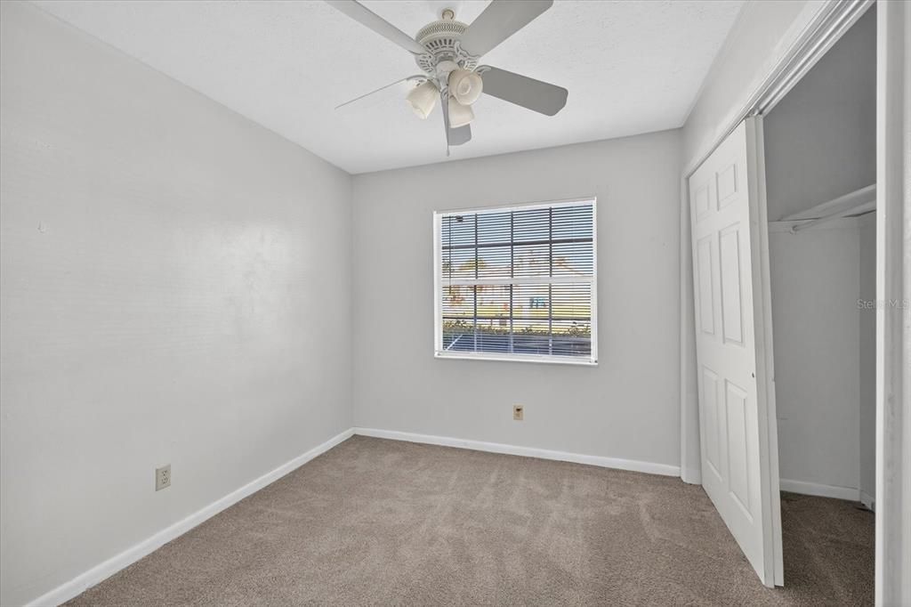 待售: $165,000 (2 贝兹, 1 浴室, 794 平方英尺)