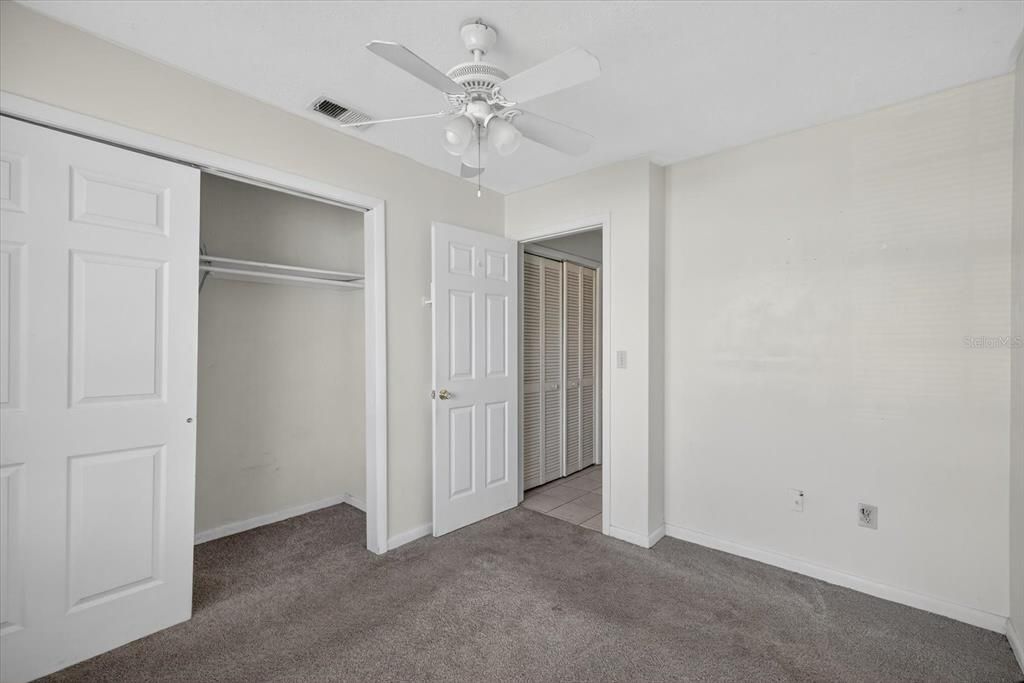 待售: $165,000 (2 贝兹, 1 浴室, 794 平方英尺)