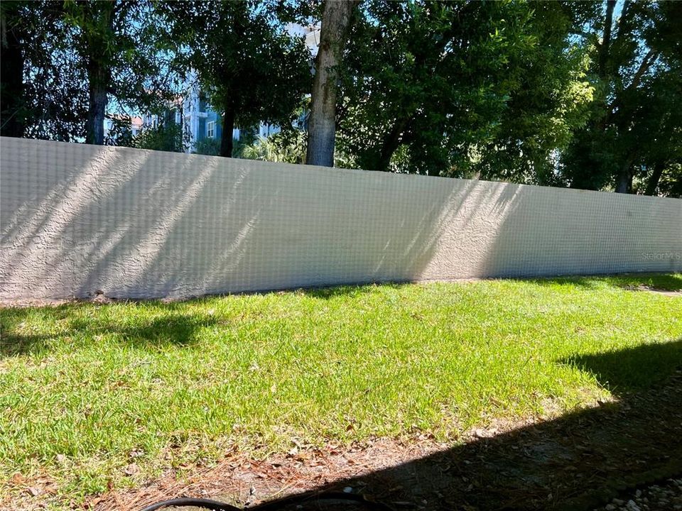 Active With Contract: $175,000 (2 beds, 2 baths, 930 Square Feet)