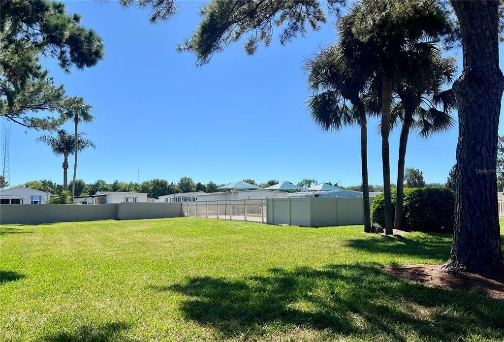 Active With Contract: $175,000 (2 beds, 2 baths, 930 Square Feet)