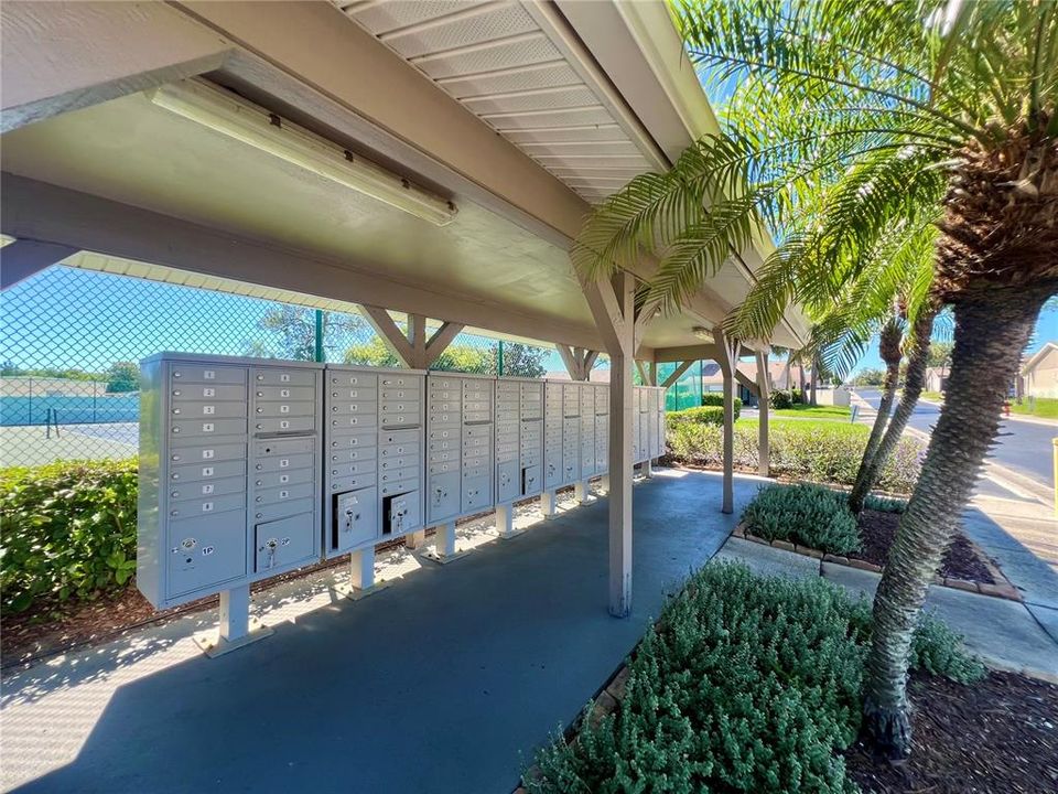 Active With Contract: $175,000 (2 beds, 2 baths, 930 Square Feet)