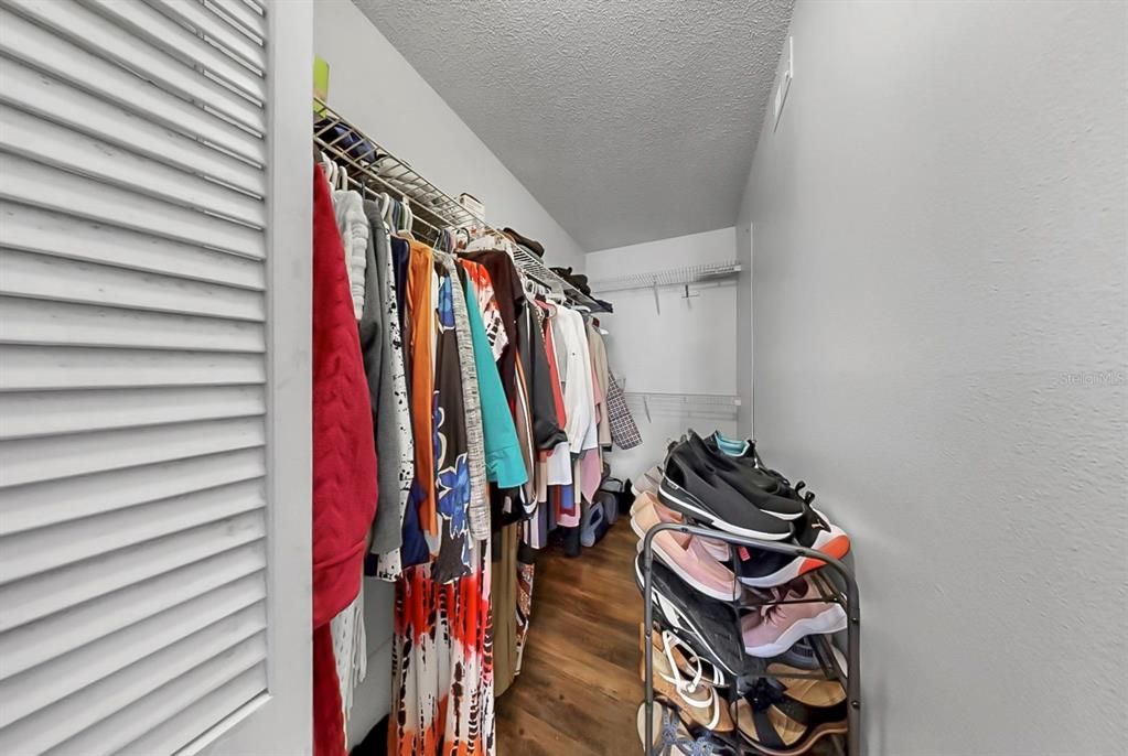 For Sale: $169,900 (2 beds, 2 baths, 912 Square Feet)