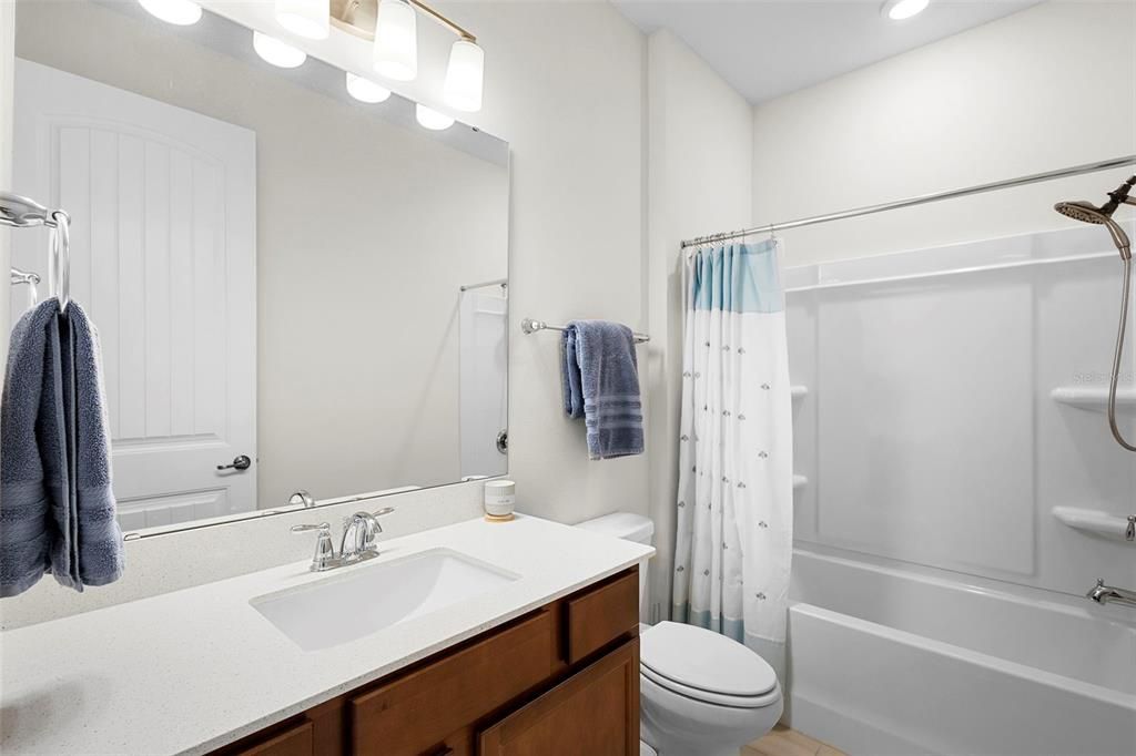 For Sale: $389,500 (4 beds, 2 baths, 1844 Square Feet)