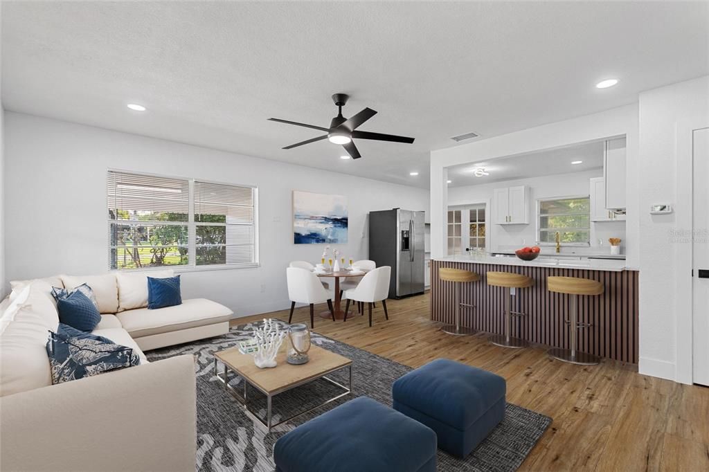 合同活跃: $325,000 (3 贝兹, 3 浴室, 1172 平方英尺)