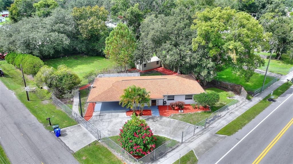 合同活跃: $325,000 (3 贝兹, 3 浴室, 1172 平方英尺)