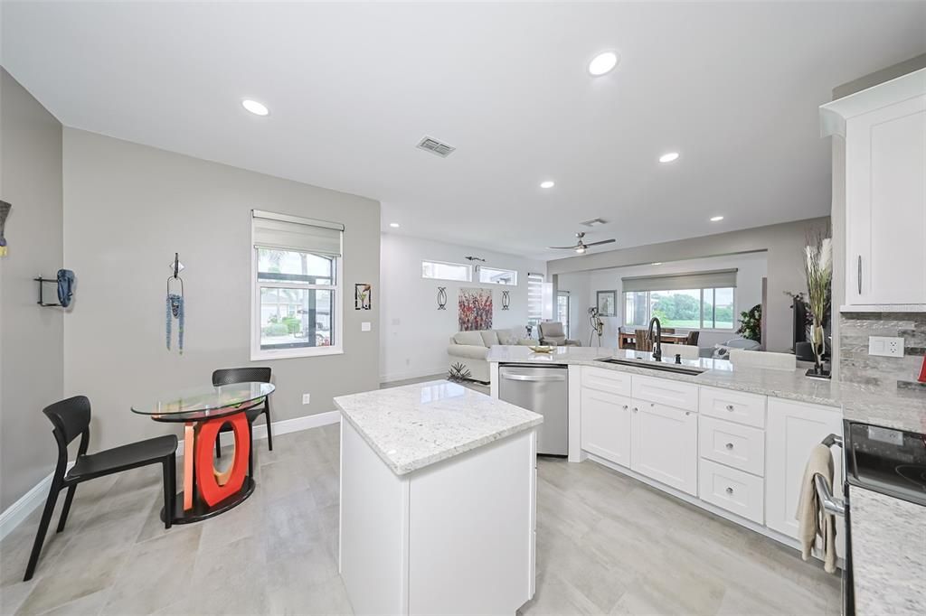 待售: $349,900 (3 贝兹, 2 浴室, 1429 平方英尺)