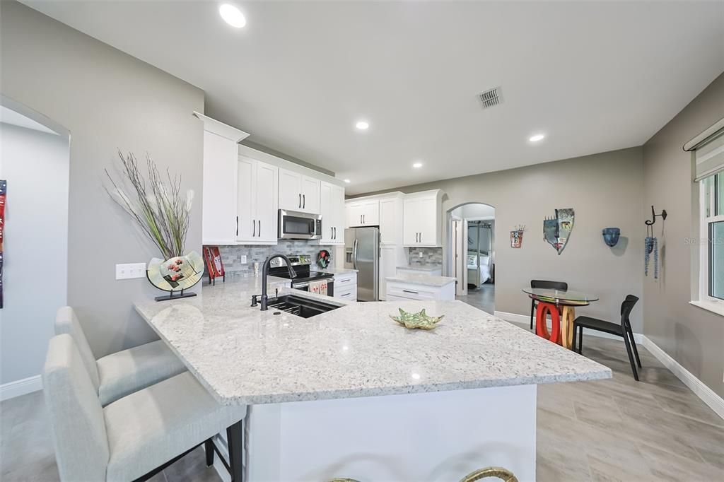 待售: $349,900 (3 贝兹, 2 浴室, 1429 平方英尺)