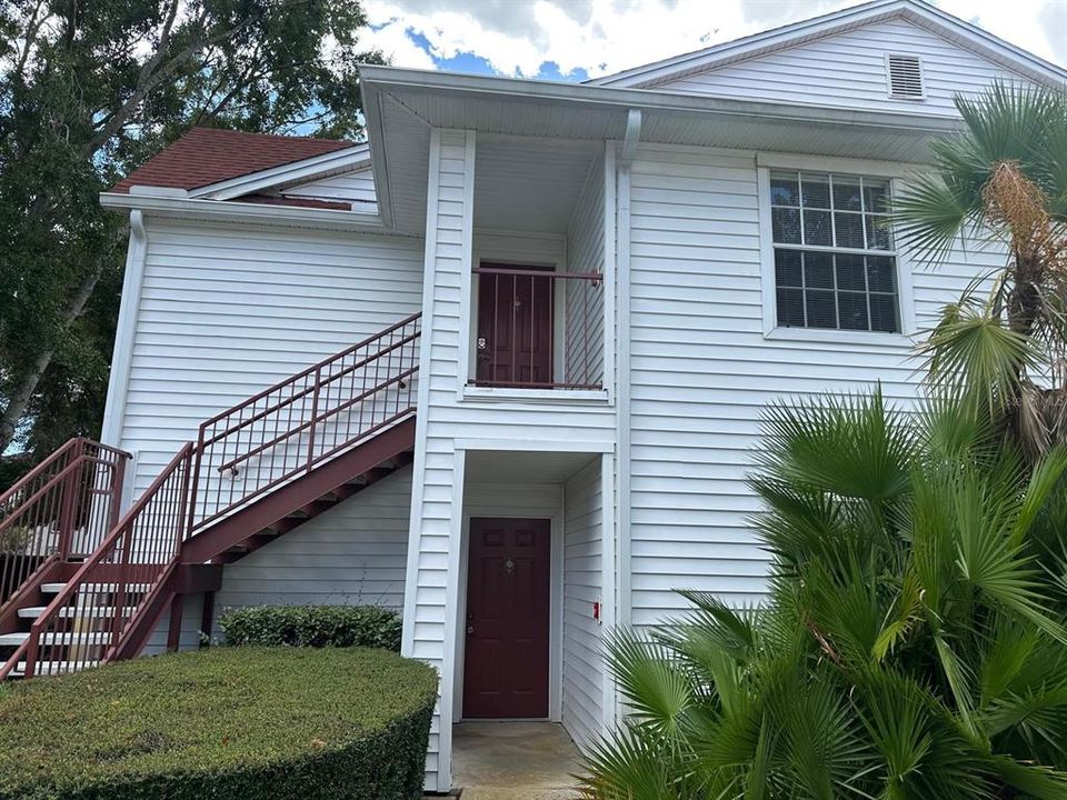 For Sale: $230,000 (2 beds, 2 baths, 1067 Square Feet)