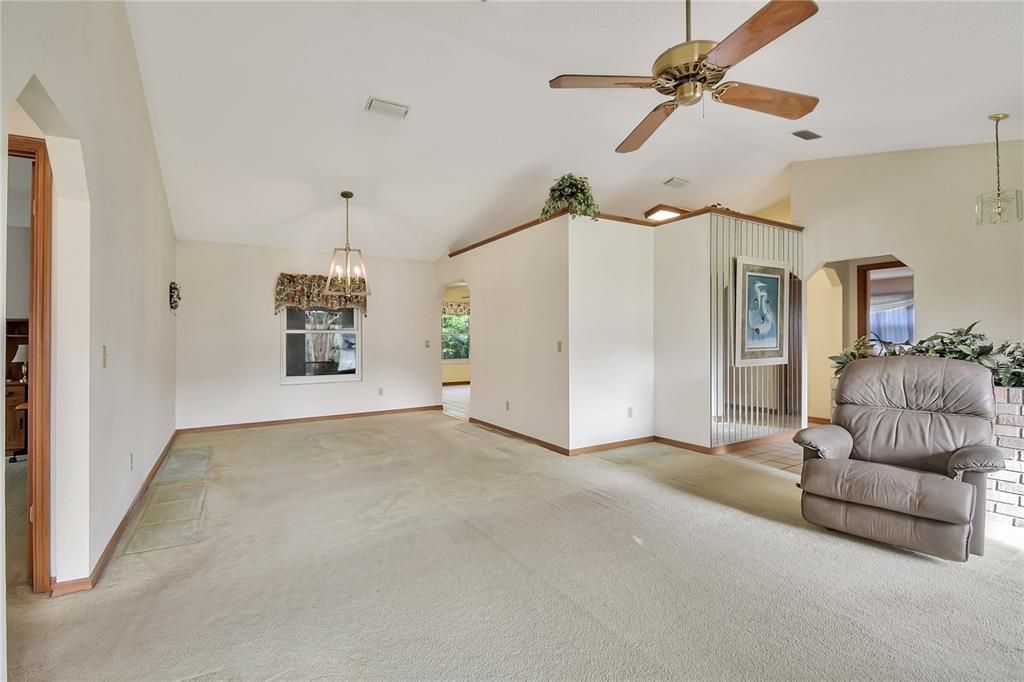 待售: $680,000 (3 贝兹, 2 浴室, 1820 平方英尺)