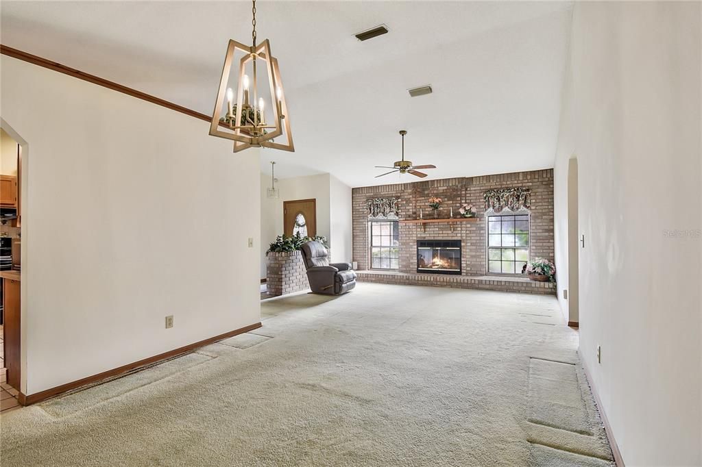 待售: $680,000 (3 贝兹, 2 浴室, 1820 平方英尺)