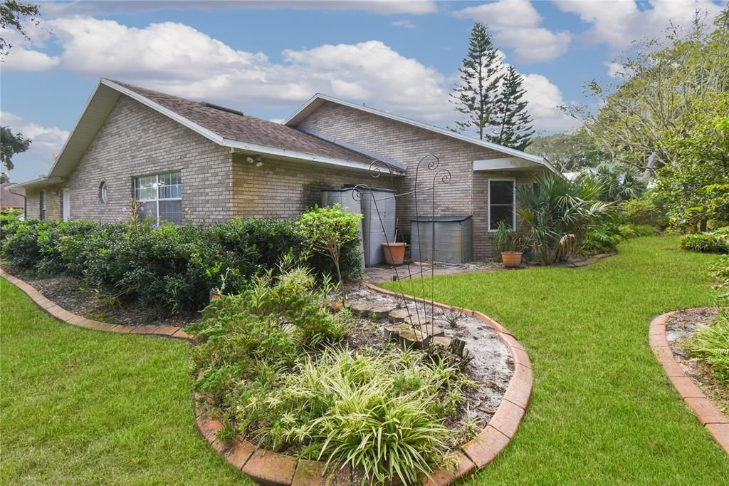 待售: $680,000 (3 贝兹, 2 浴室, 1820 平方英尺)