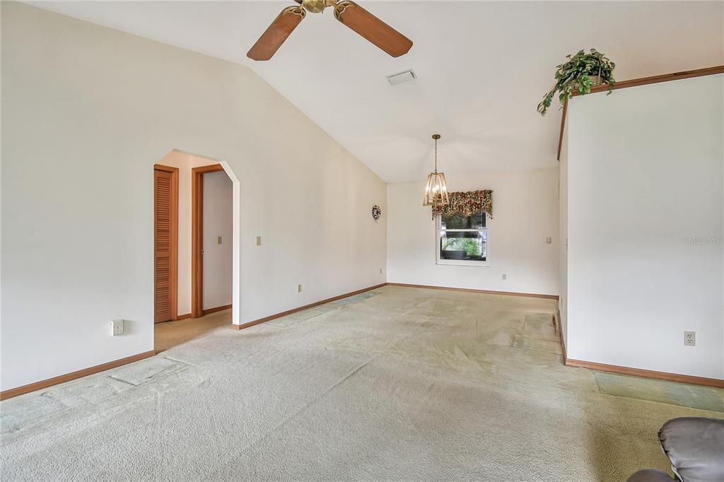 待售: $680,000 (3 贝兹, 2 浴室, 1820 平方英尺)