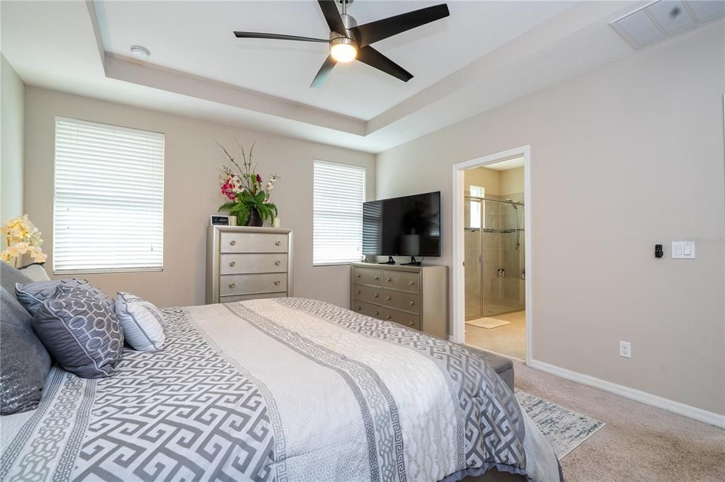 For Sale: $530,000 (3 beds, 2 baths, 1864 Square Feet)