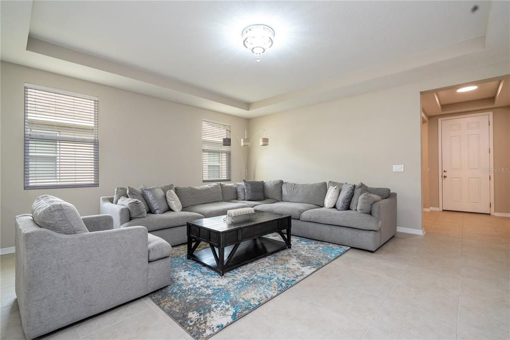 For Sale: $530,000 (3 beds, 2 baths, 1864 Square Feet)