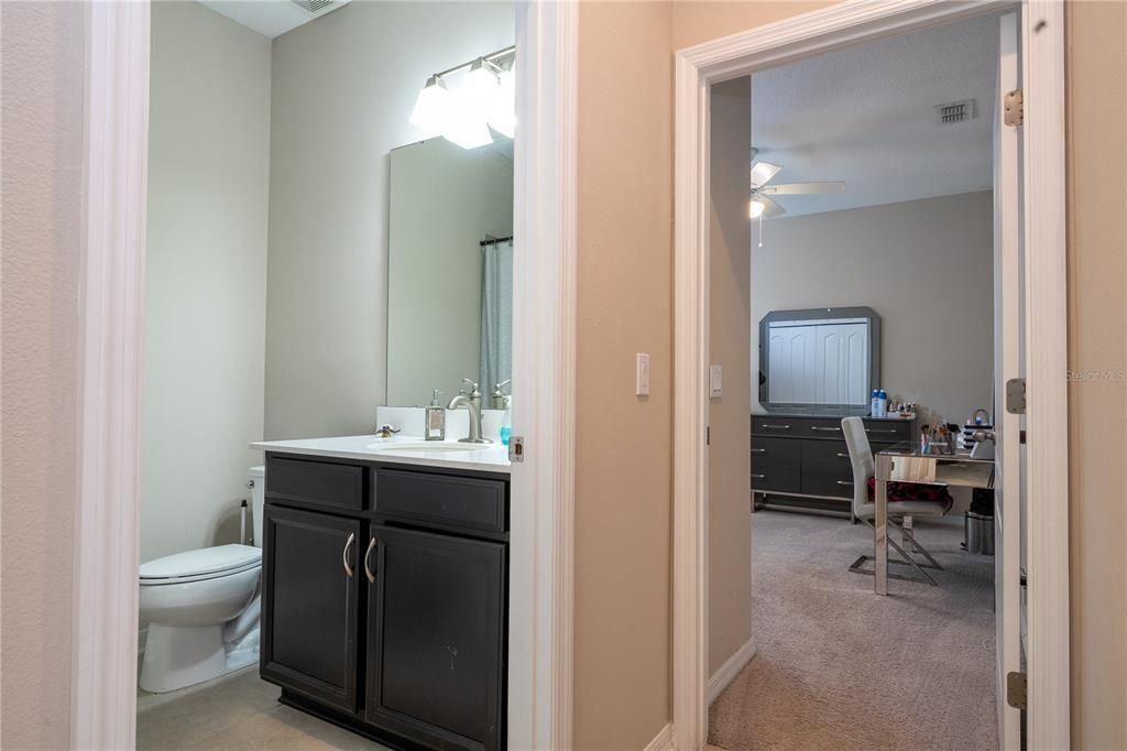 For Sale: $530,000 (3 beds, 2 baths, 1864 Square Feet)