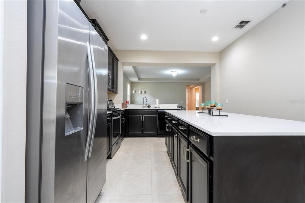 For Sale: $530,000 (3 beds, 2 baths, 1864 Square Feet)